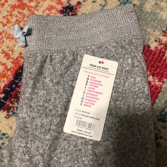 Yoga-lic-ious jogger pants - Picture 2 of 2